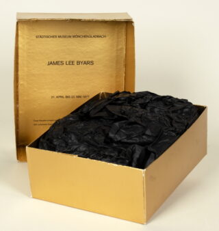 556   James Lee Byars. TH FI TO IN PH.