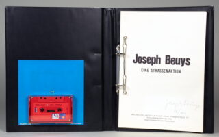 518   Joseph Beuys. Eine Strassenaktion.