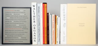 800   Franz Erhard Walther. 15 Publikationen.