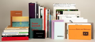 609   Diverse Künstler D - G. 56 Künstlerbücher und Kataloge, meist 1970 - 2010.