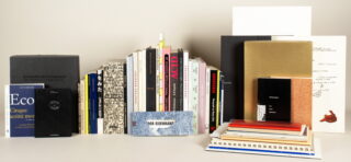 568   Diverse Künstler A - C. 54 Künstlerbücher und Kataloge, meist 1970 - 2010.