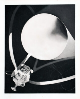572&emsp;&emsp;Man Ray – Jean Cocteau. L’ange Heurtebise. 1925