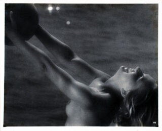 361&emsp;&emsp;Leni Riefenstahl – Wasserballspielerin. Aus »Olympia«. 1936