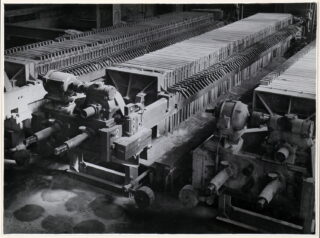 20&emsp;&emsp;Albert Renger-Patzsch. Industrielandschaft. Katalysator-Fabrik, Motor-Filterpresse, Ruhrchemie. 1938