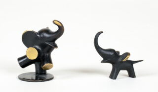 50&emsp;&emsp;Hagenauer Bronzen – Richard Rohac. Elefant, tanzend. 1950